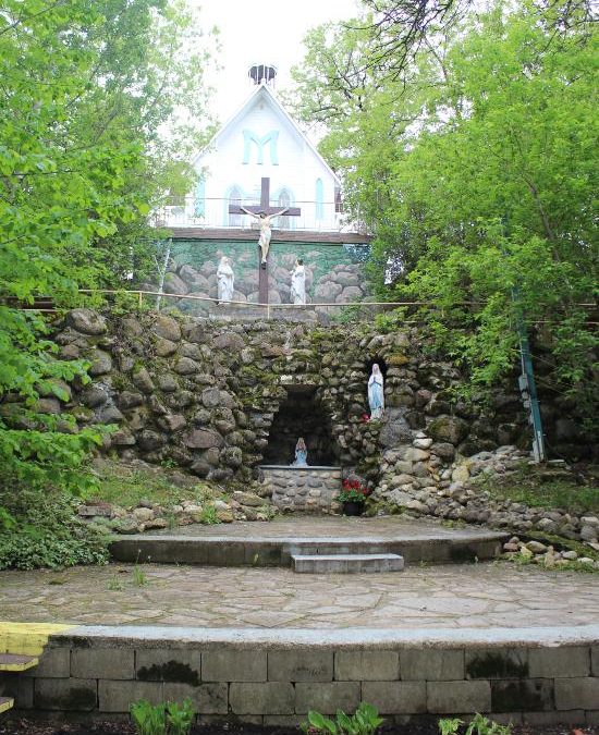 Statue Gifted after Theft at St. Malo Shrine and Grotto in Manitoba